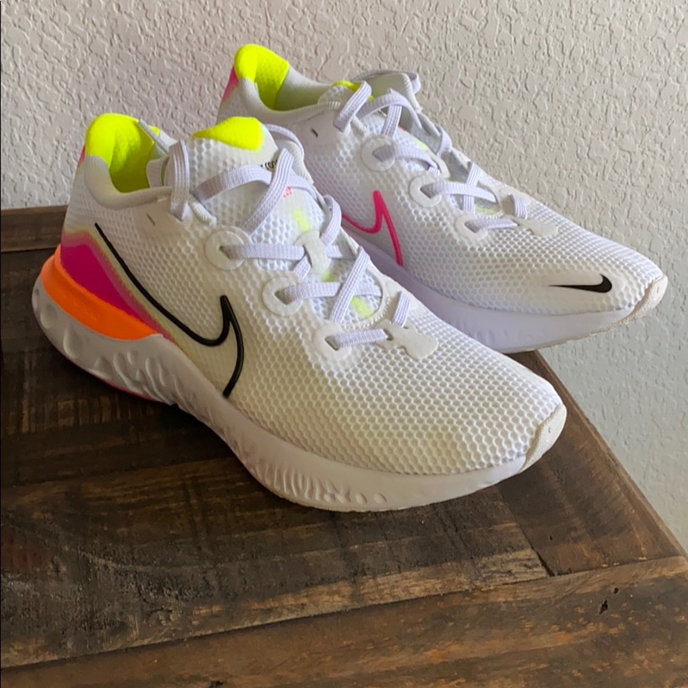 Nike Women's Renew Run Running Shoes
